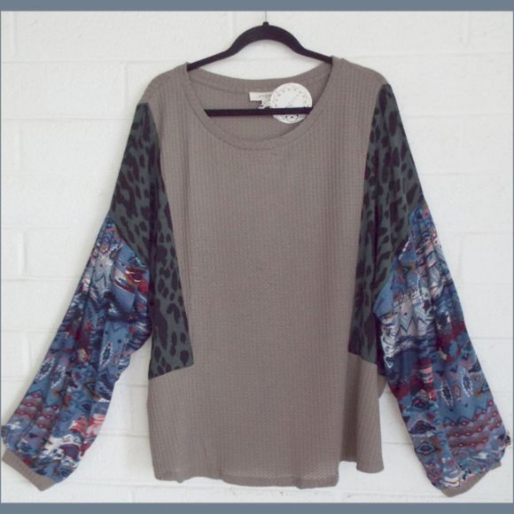 New UMGEE XL 1XL Aztec & Animal Mixed Print Long Puff Sleeve Waffle Knit Top - Picture 2 of 8